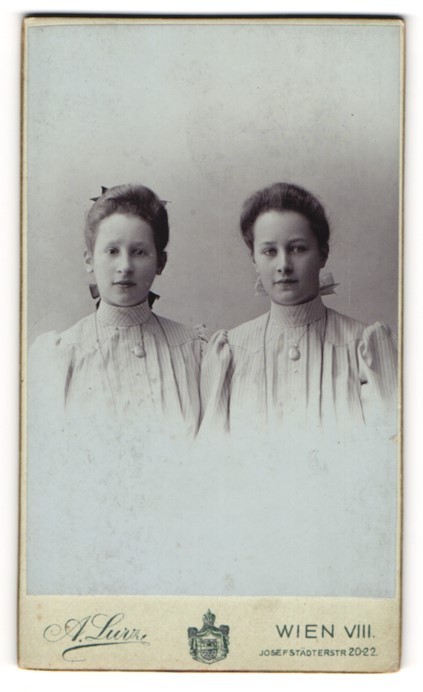 Photograph A. Lurz, Vienna, Josefstädterstr. 20-22, Two young ladies in fashion