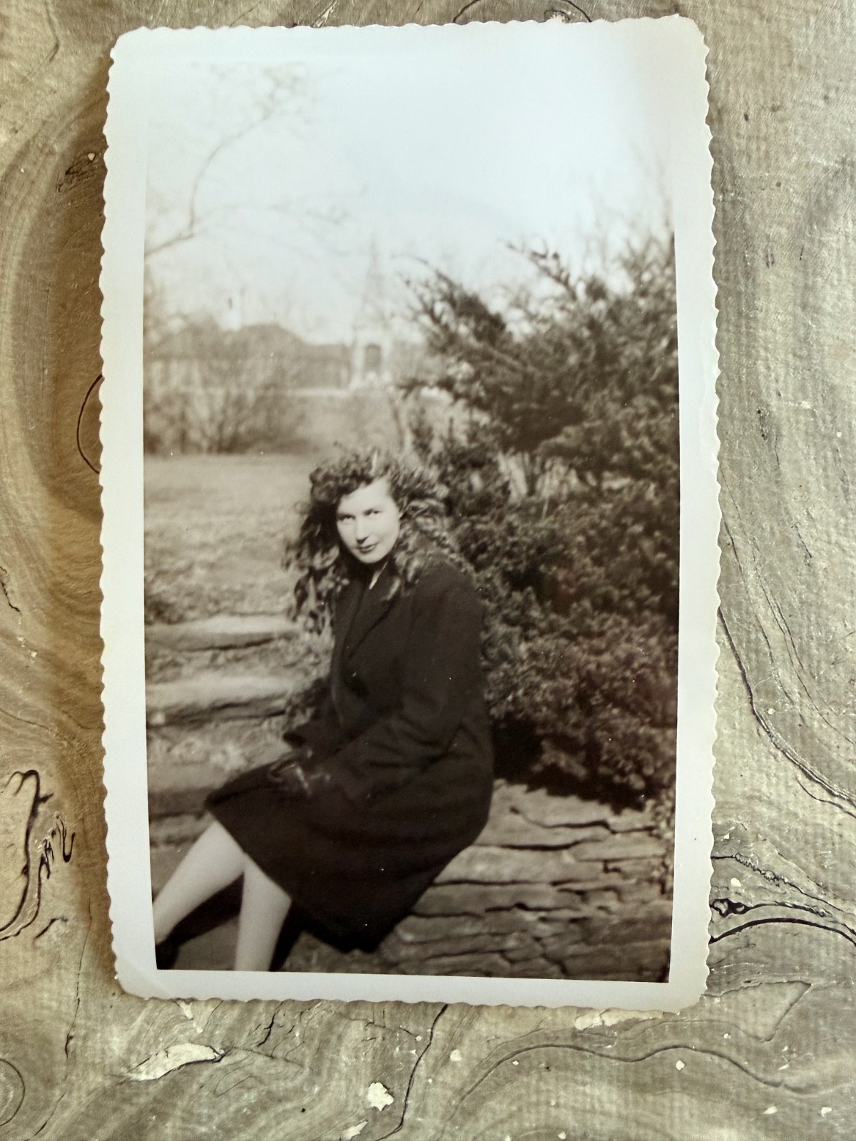 2 SEXY ALLURING WOMAN Original Black and White Photos 3 1/2″ X 6″