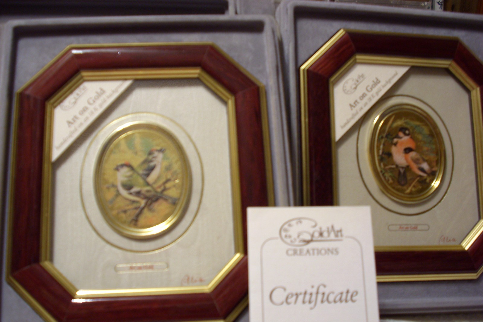 Gold Art – MINIATURES (2) BIRDS BY ALICE & ERNANDEZ, W/CERTIFICATES –