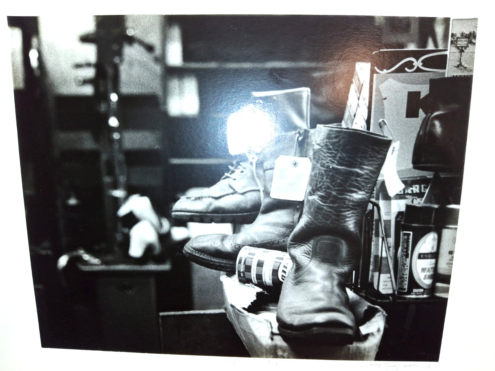 B&W Photography Signed Gelatin Silver Darkroom Print 1978 Shoe Repair COA 8″x10″
