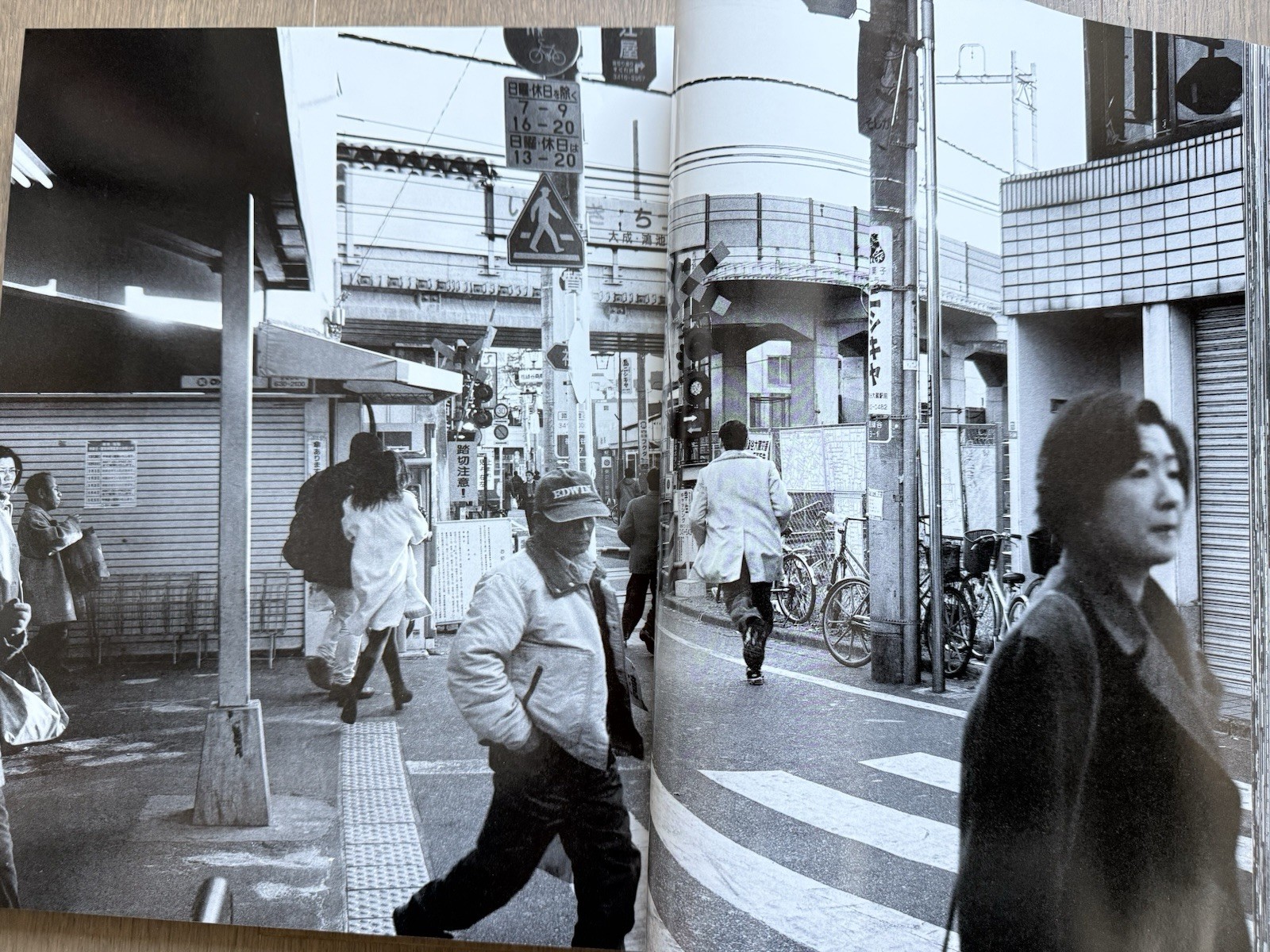 🎈SIGNED! Nobuyoshi Araki – HYSTERIC GLAMOUR No.10, 1999, Japan Lim Ed, Snapshot