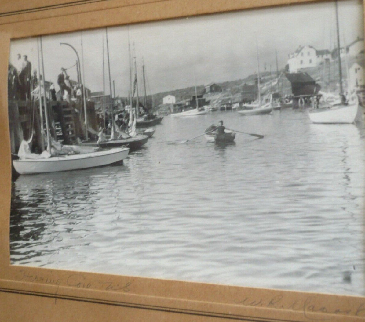Wallace R. Macaskill, LISTED NOVA SCOTIA CANADA CANADIAN, OLD SIGNED PHOTOGRAPH