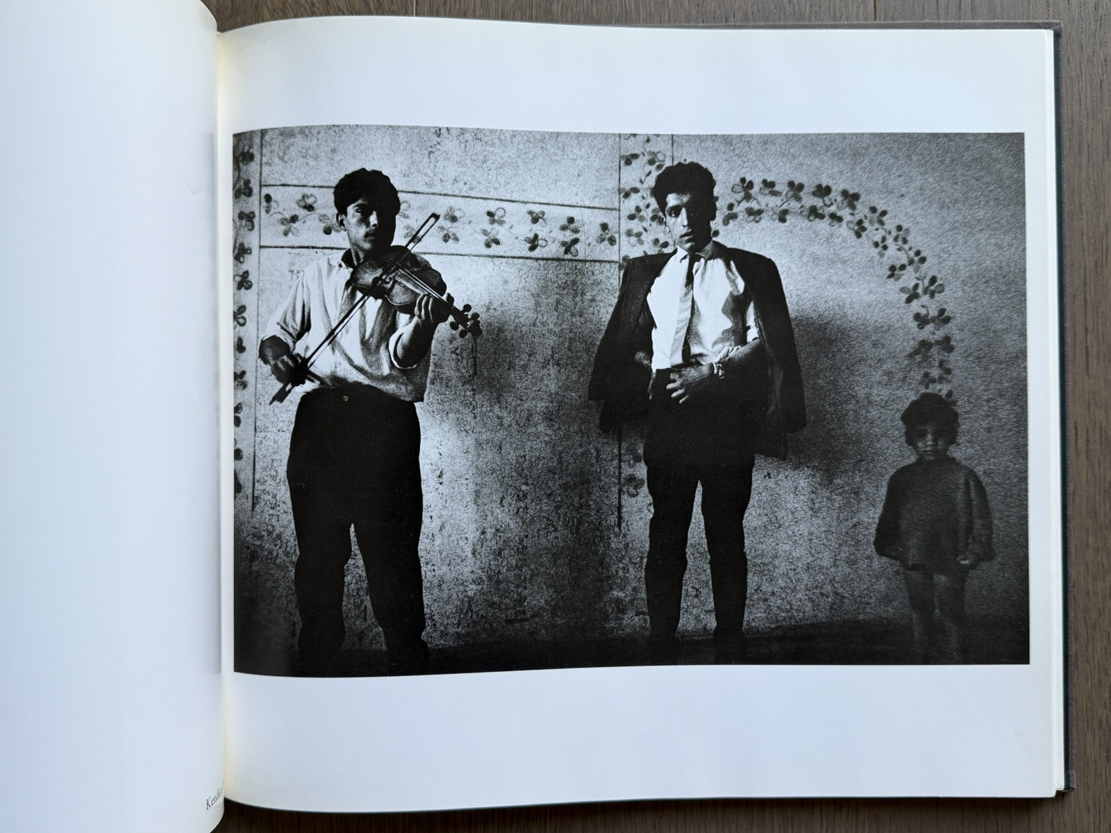 🎈SALE! Josef Koudelka – Gypsies 1975, Photography 1st Edition, HC, Super RARE!