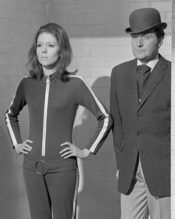 Diana Rigg in classic jumpsuit with Patrick MacNee The Avengers 16×20 Poster