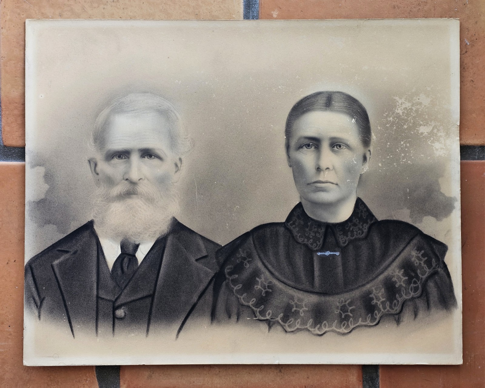 Antique Studio CRAYON PORTRAIT, Tennessee Farmers Pioneers Oddities BOGLE FAMILY