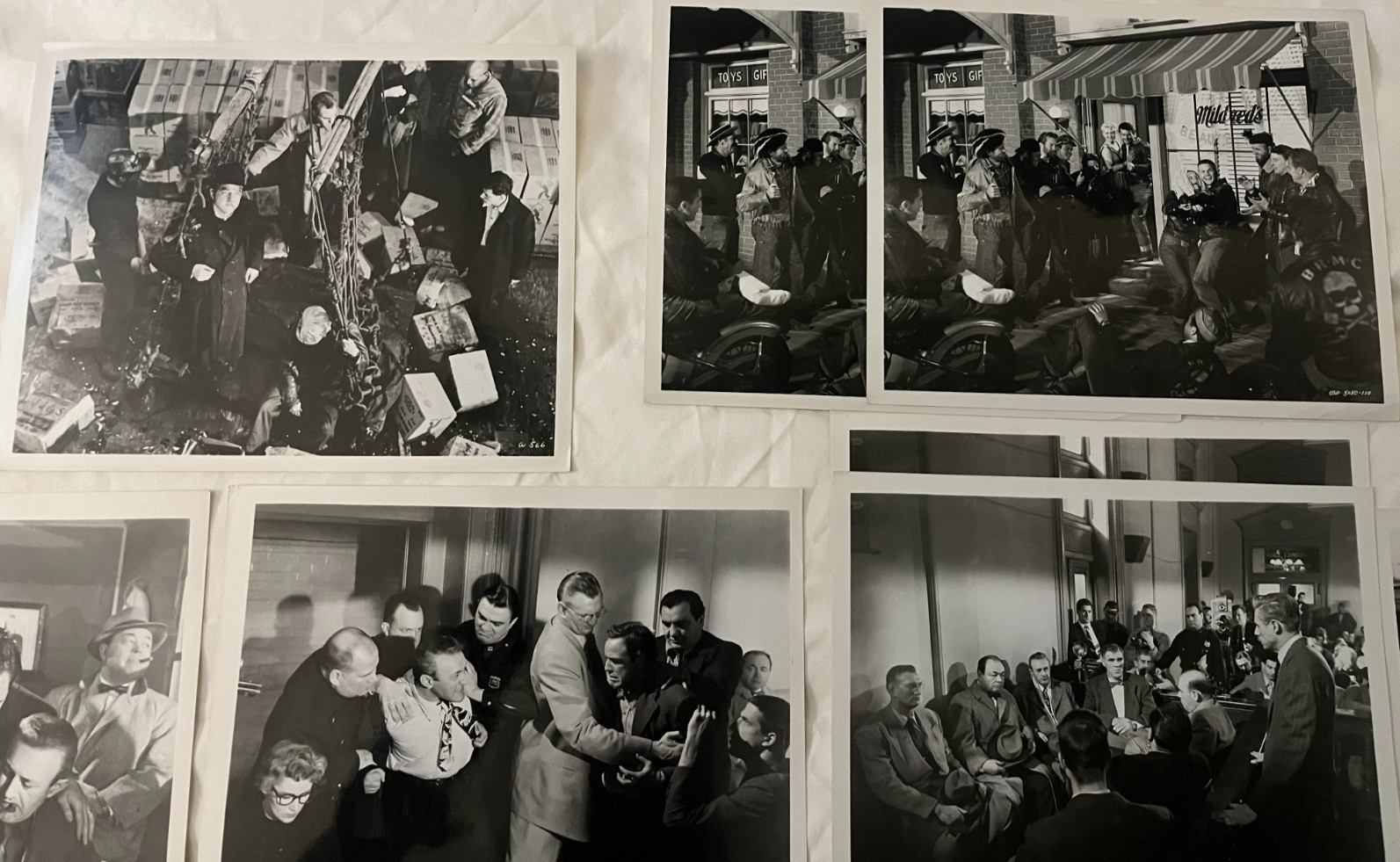 MARLON BRANDO ON THE WATERFRONT THE WILD ONE 12 VINTAGE 8X10 PRESS PHOTOS STILLS