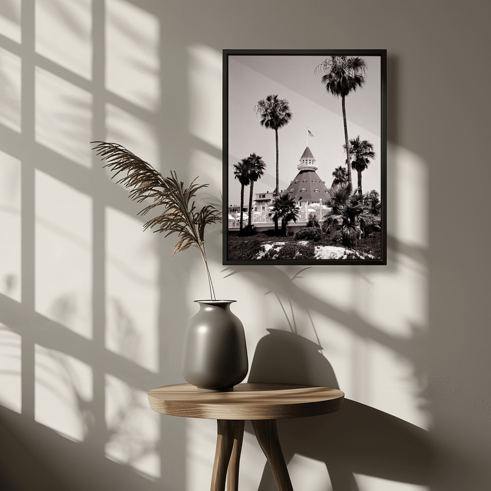 Hotel Del, Coronado Island, San Diego, Beach Scene Framed Photograph Wall Art
