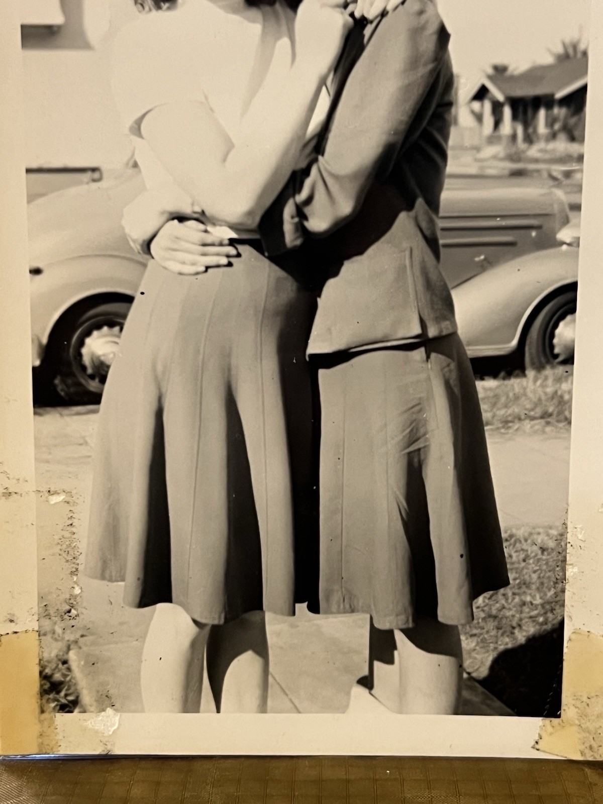 WW2 / 1940s Pretty Young Affectionate Women Photo – Gay / Lesbian Interest – #1