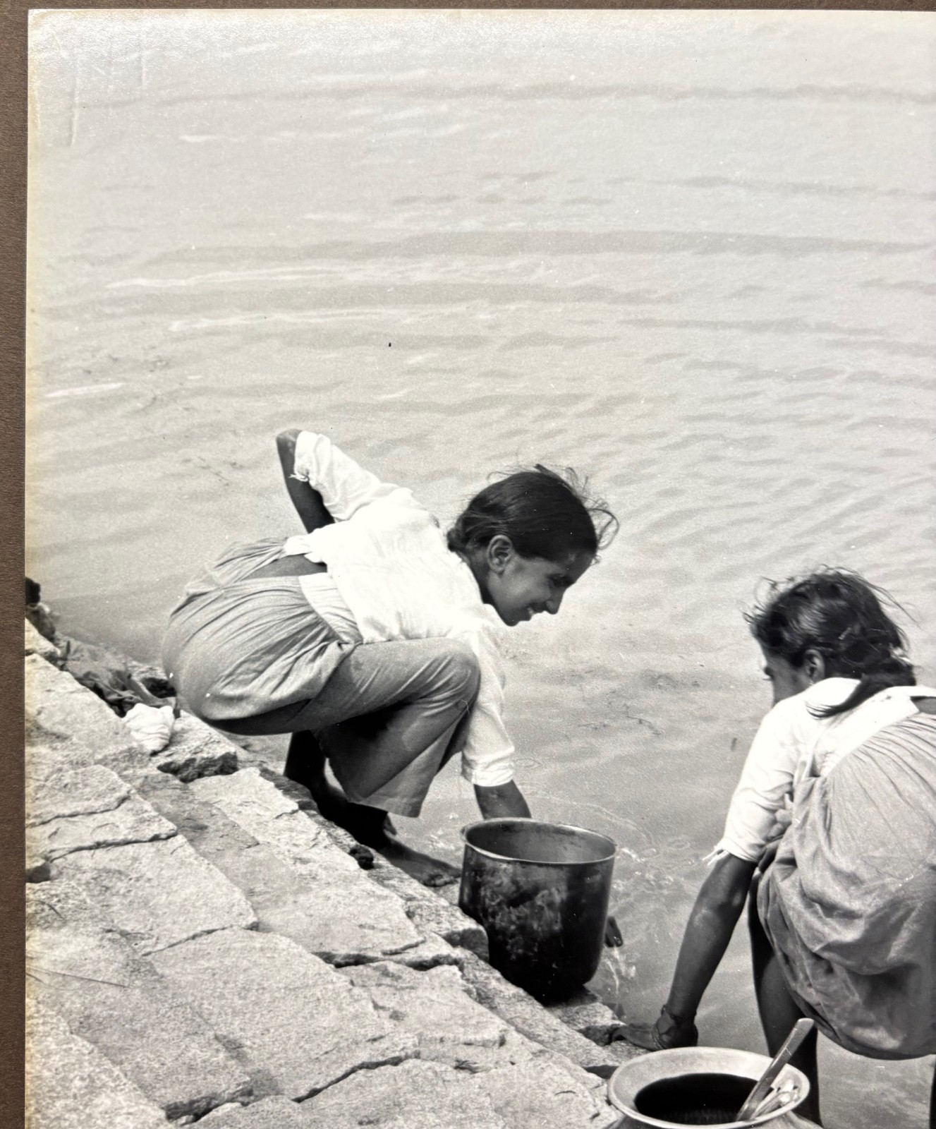 Original CLEMENS KALISCHER ‘Girls Washing on the River Banks INDIA’ PHOTOGRAPH