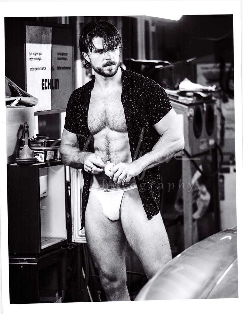 11 X 8.5 Alan Lyon Original Male Photo gay interest (6) Kurt B&W vintage garage