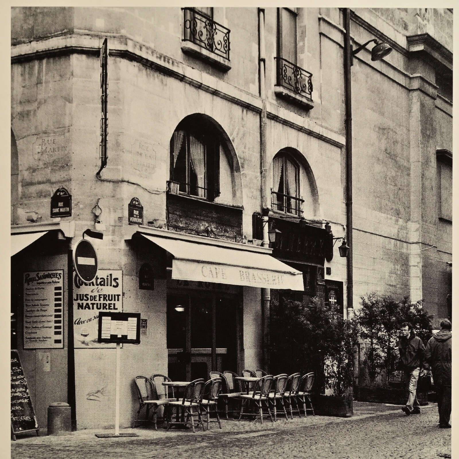 CONNIE BEGG Original Vintage Signed Paris Cafe Europe Cityscape Photograph Print