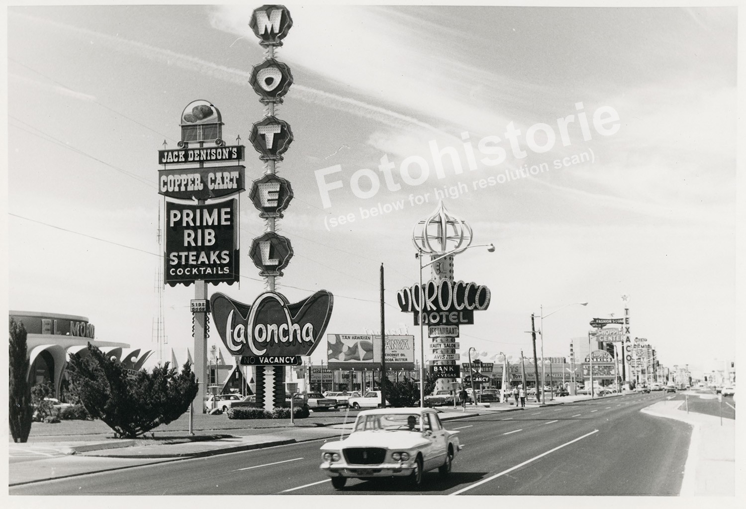 orig. Photo Las Vegas 1960s Photo Motel Row La Concha Morocco Hotel Neon USA