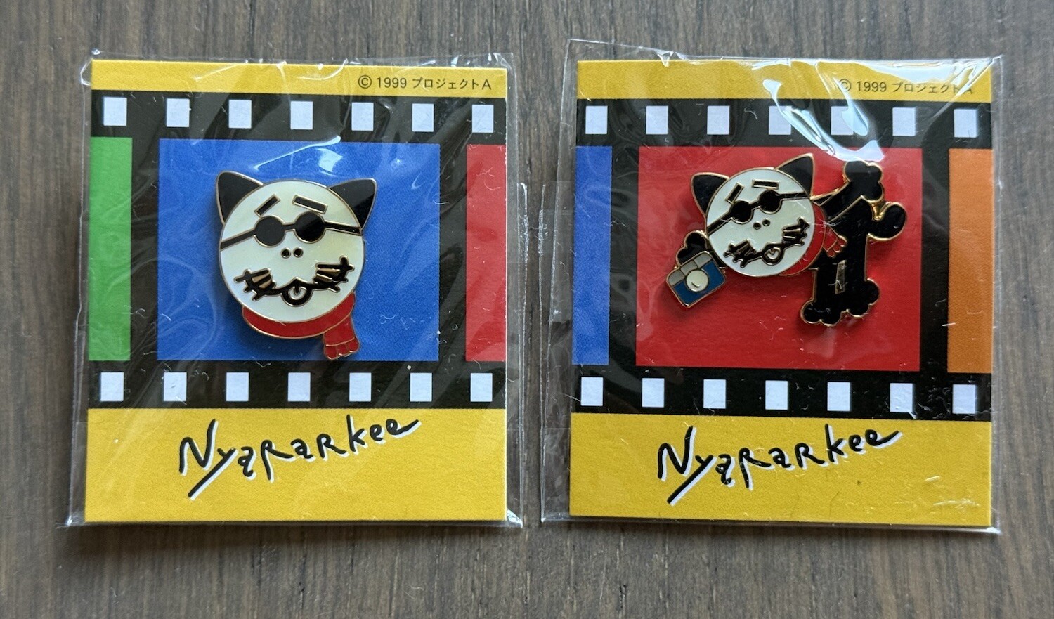 RARE! Nobuyoshi Araki – Nyararkee – Vintage Pin Badges 1999, Street Photographer