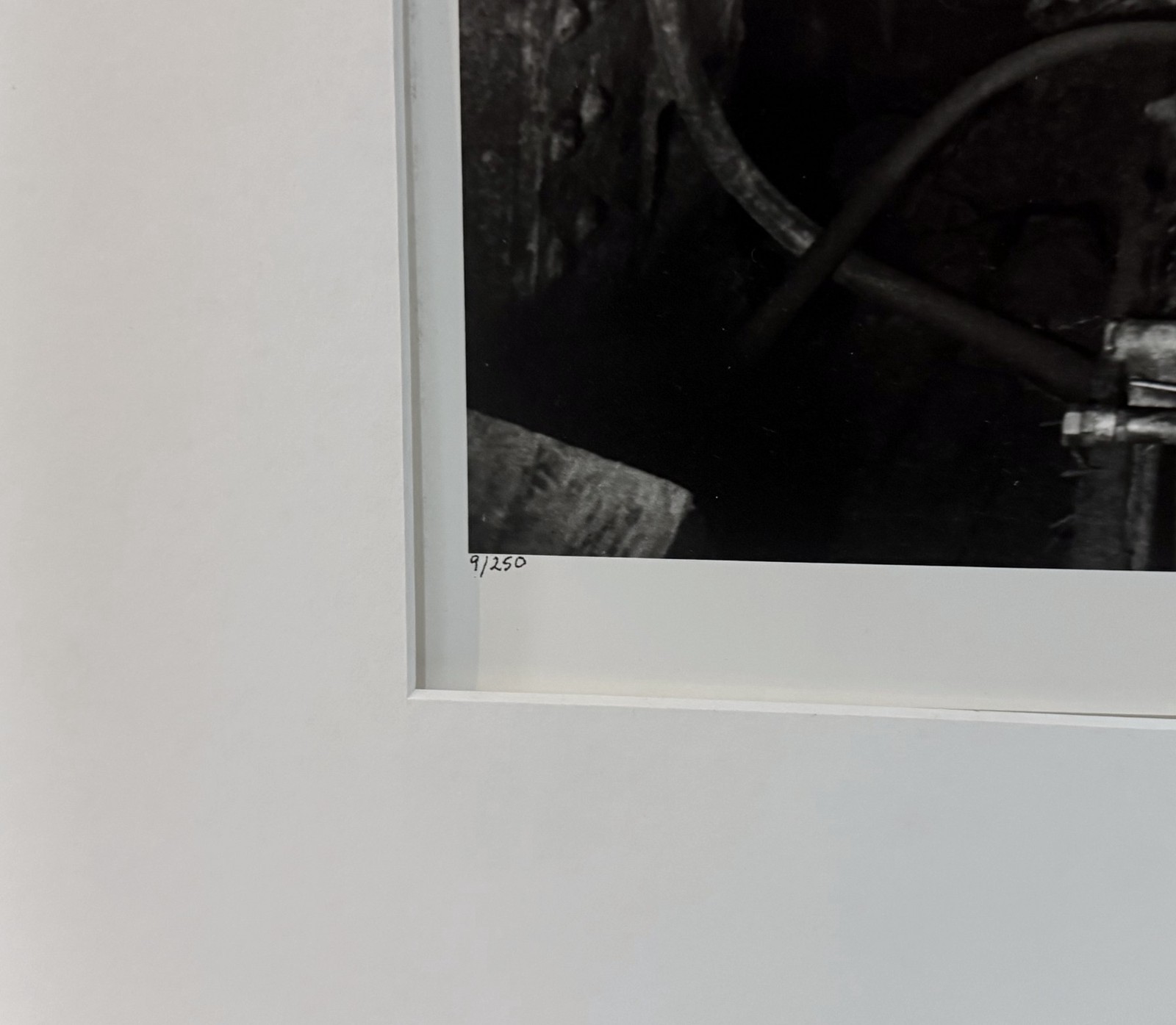 AMERICAN ARTIST CARL MYDANS – GELATIN SILVER PRINT – SIGNED, DATED AND NUMBERED