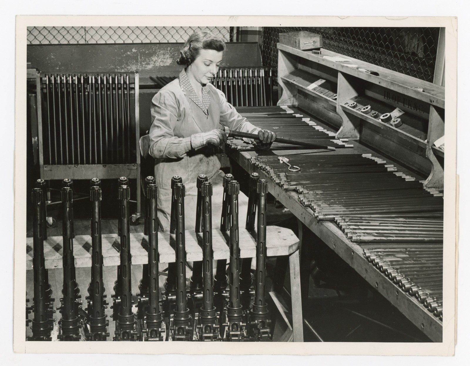 Canadian Woman Making Guns for War Effort WWII 1942 Press Photo