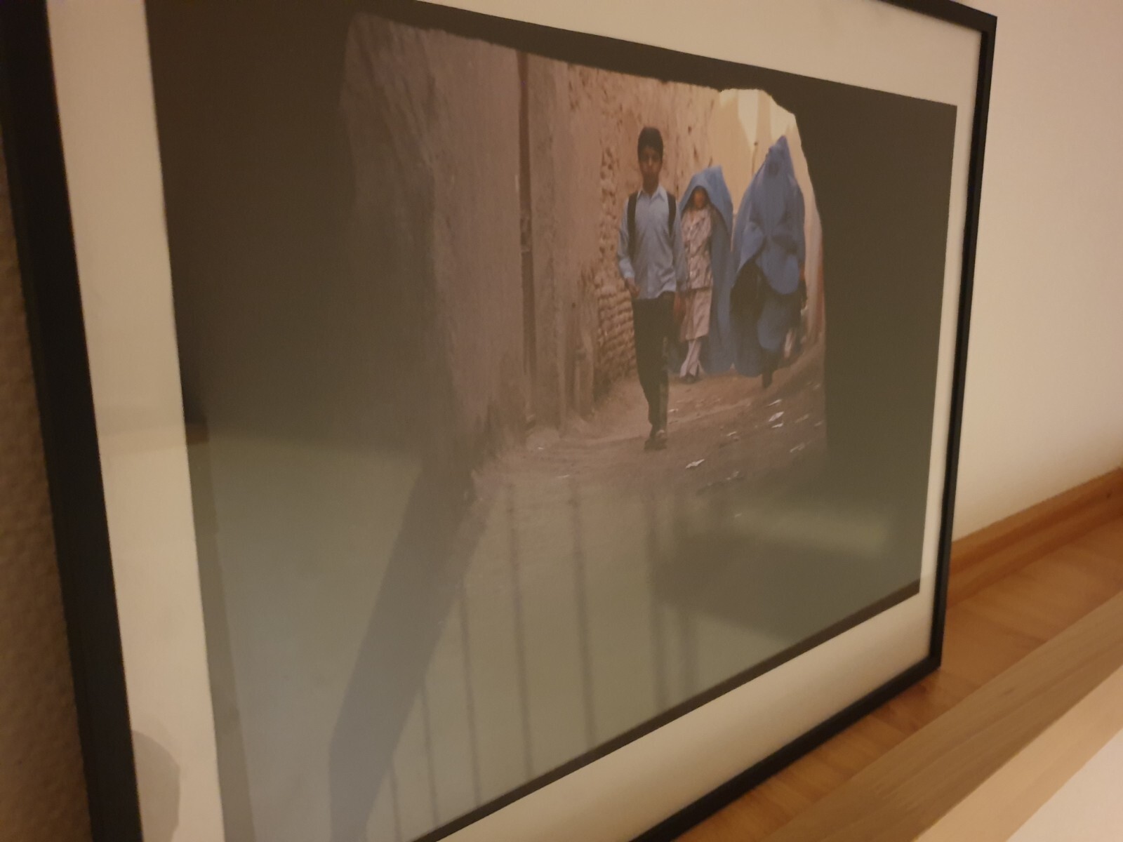 SINGLE PIECE – Original Photo The Gang, in Steel Frame, War Zone Afghanistan
