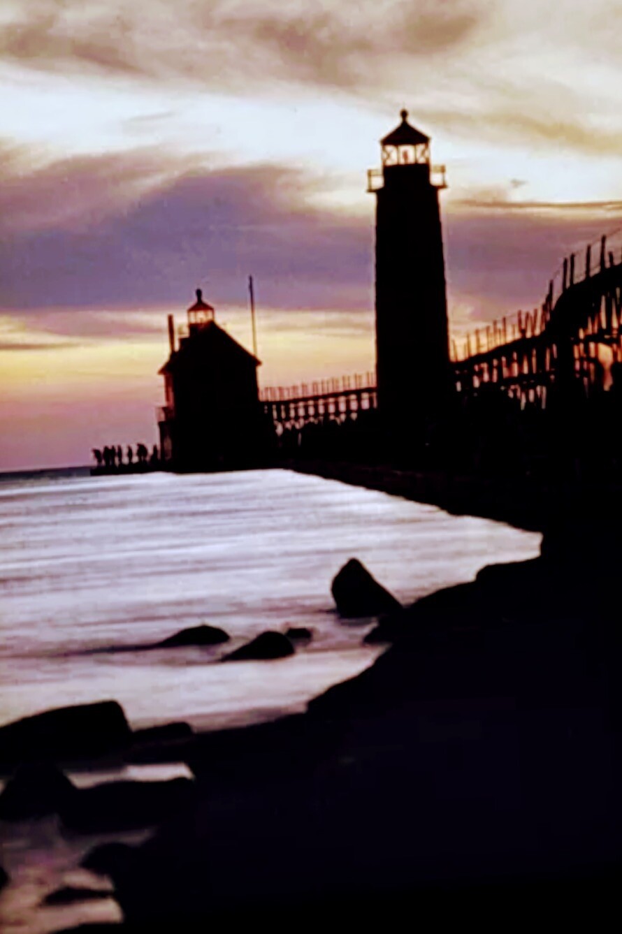 Grand Haven Lake Michigan Sunset Framed Photography Print 5×7″ In 8×12″ Frame