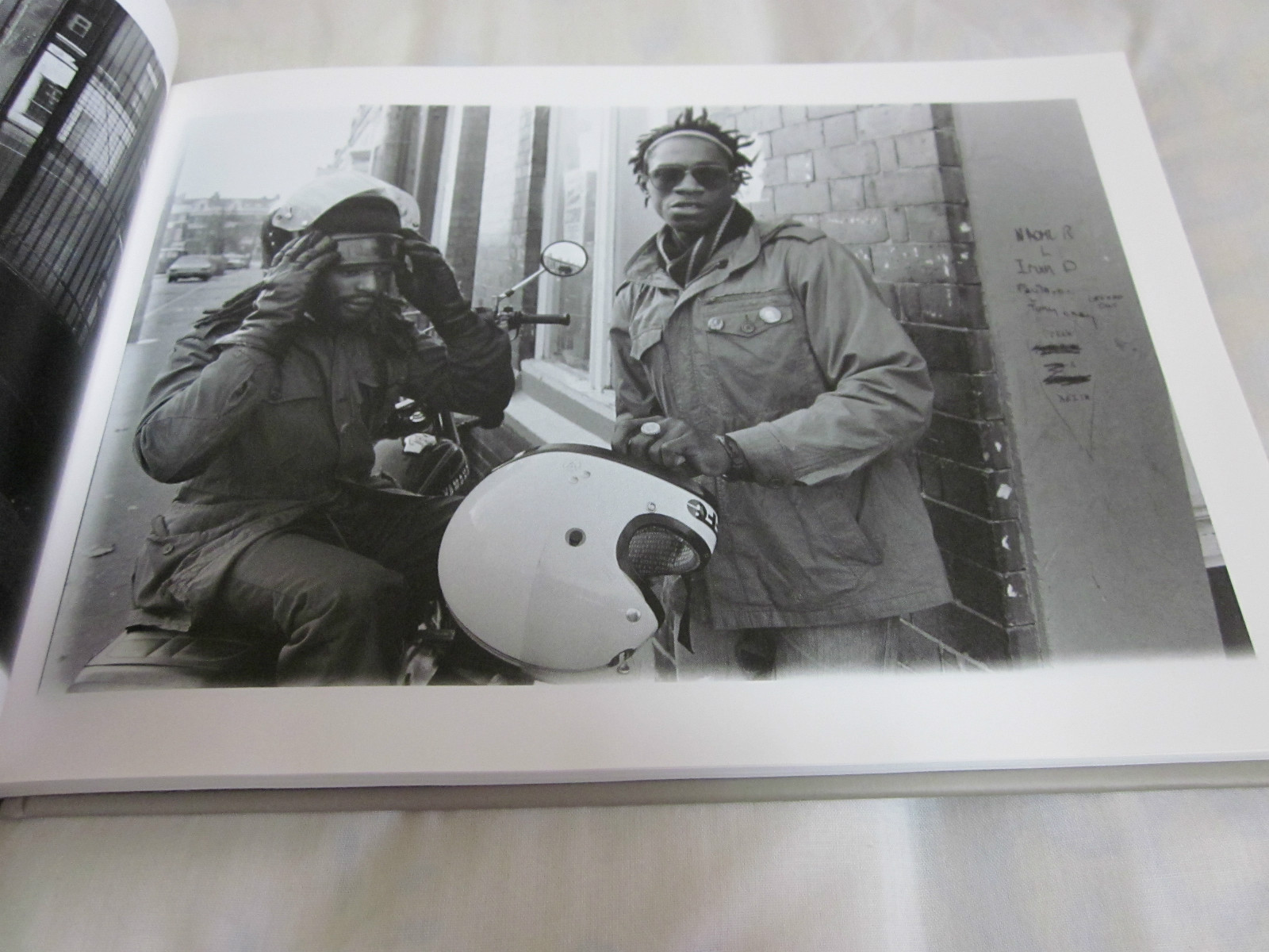 GEORGE HASHIGUCHI Photo Book “SCURRY”, 1998, Very Good. 1st. Edition