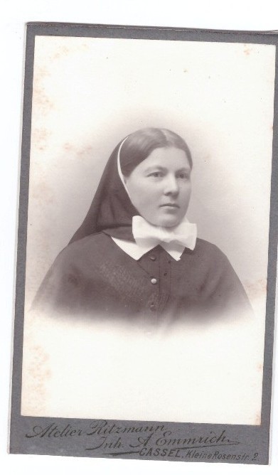 CDV Photo Circa 1900, Young Woman, Nurse, Cassel