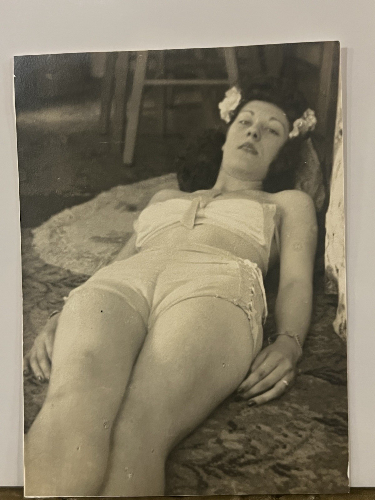 Vintage WW2 / 1940s Pretty Young Woman Photo – Bathing Beauty
