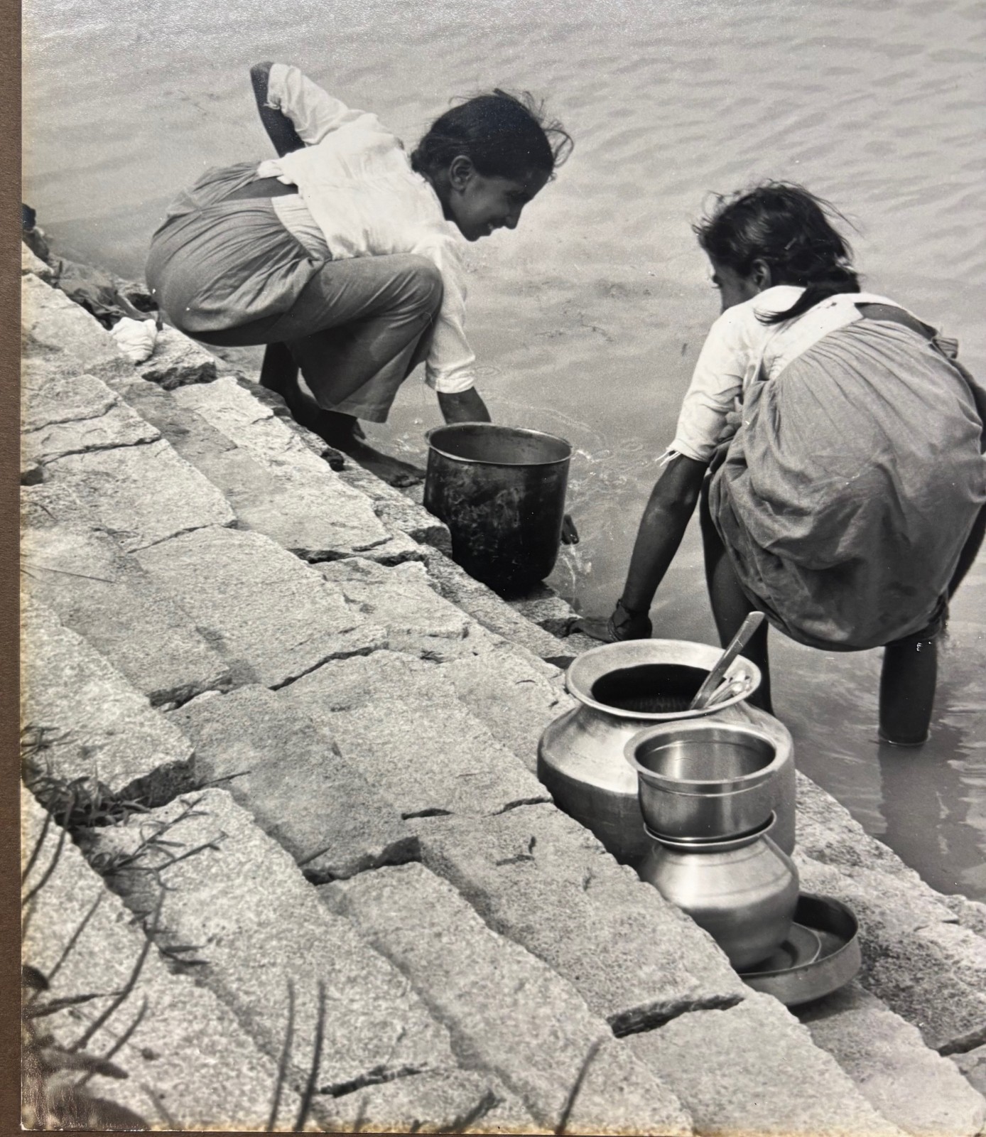 Original CLEMENS KALISCHER ‘Girls Washing on the River Banks INDIA’ PHOTOGRAPH