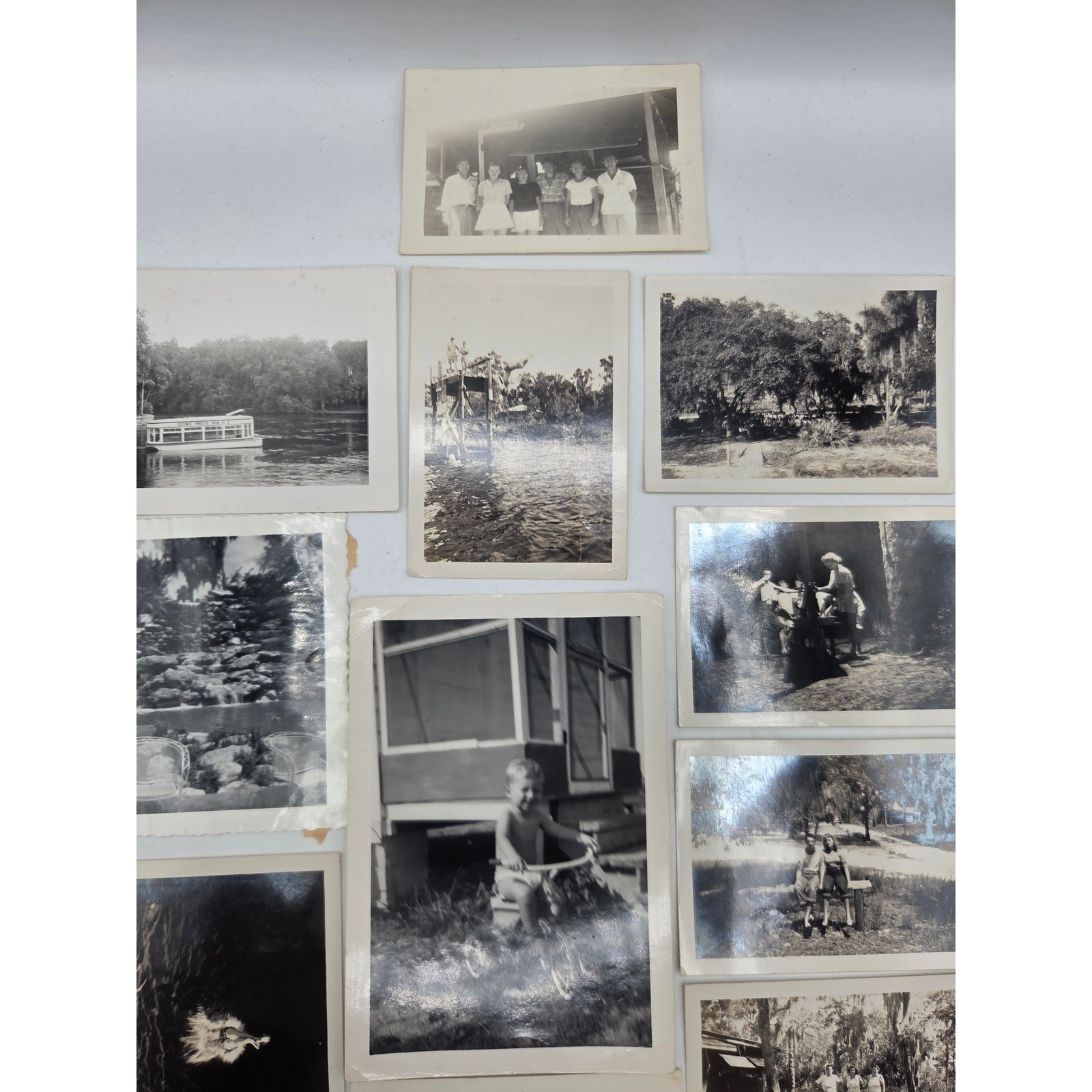 Lot 29 1940s–1961 Vintage Silver Gelatin Family Snapshot Photos