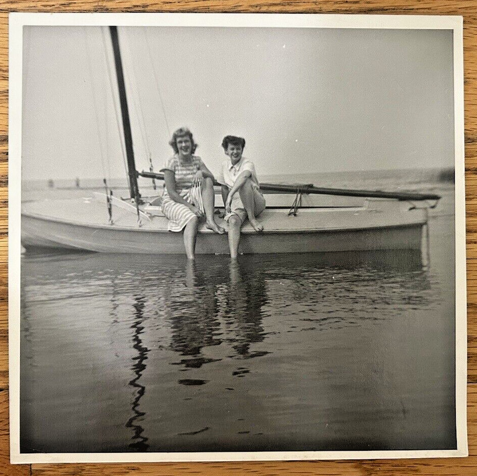 Arthur Gray Standard Oil Photographer Cleveland Ohio Americana Women Sailboat!!!