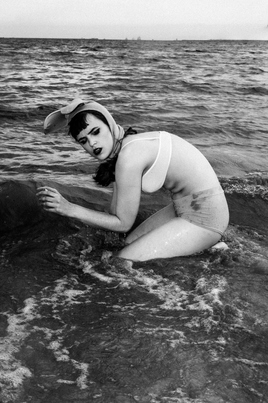 Art Model Maya 8×12″ Archival Lustre Black and White Print B+W