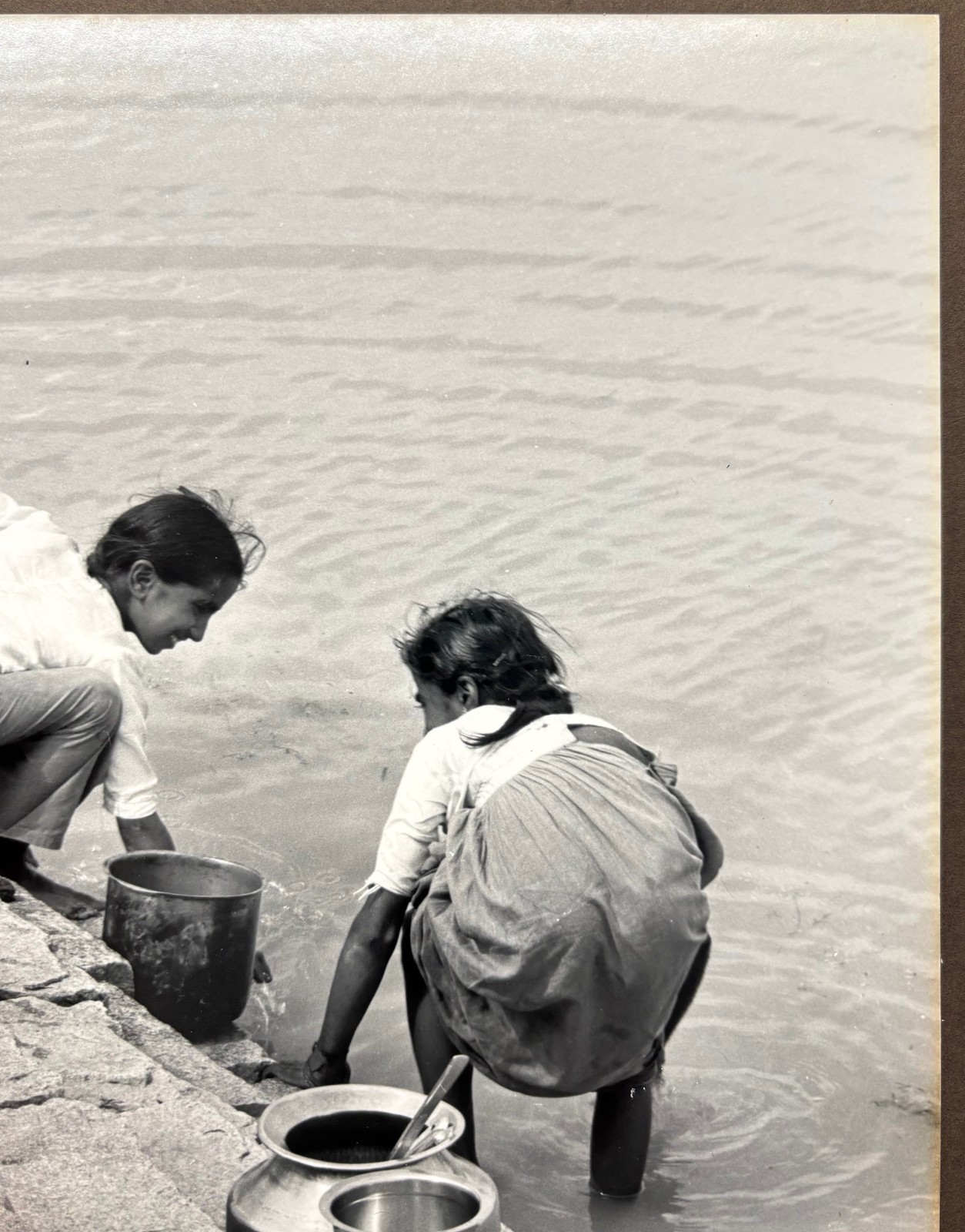 Original CLEMENS KALISCHER ‘Girls Washing on the River Banks INDIA’ PHOTOGRAPH