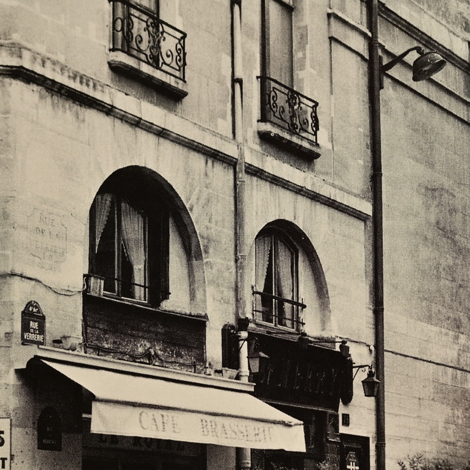 CONNIE BEGG Original Vintage Signed Paris Cafe Europe Cityscape Photograph Print