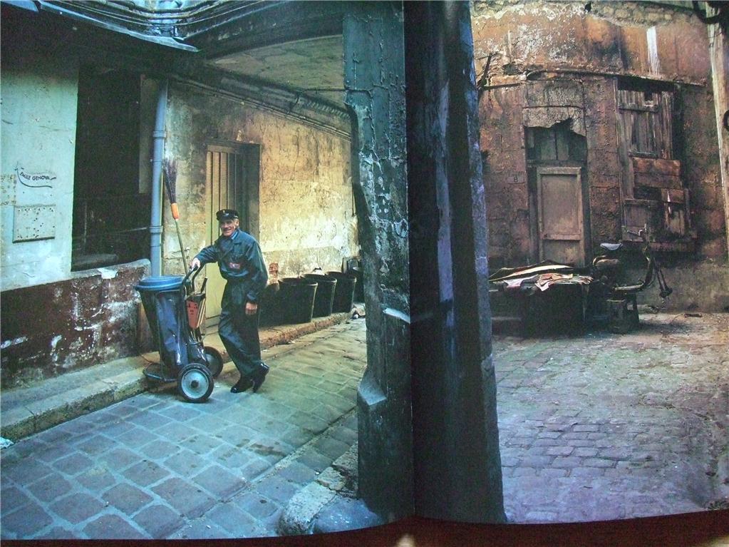 Kishin Shinoyama “PARIS with map” 1977, 1st. Edition Very Good Condition