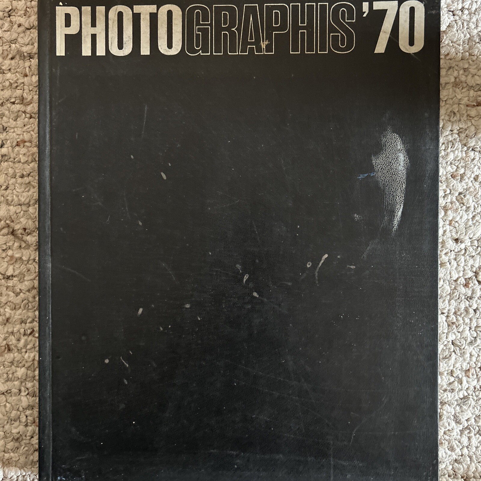 Photographis 70 Book. Vintage. Beautiful Photos Minor Age Wear / Musty Smell.