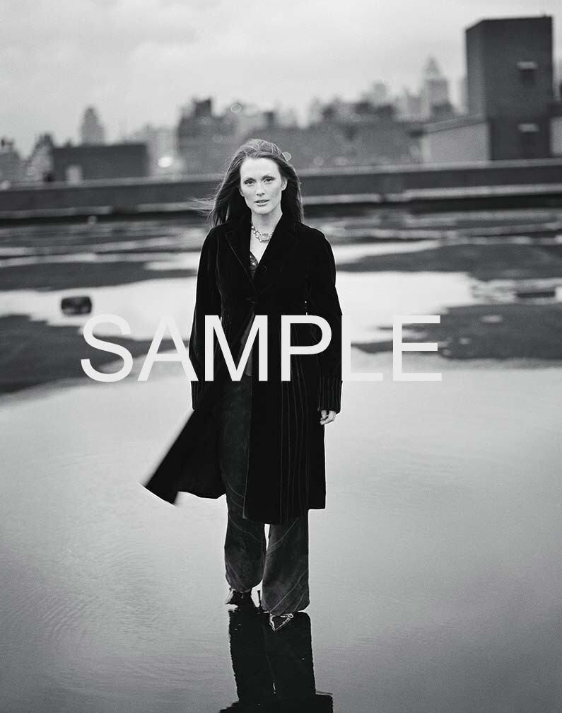 Julienne Moore – B/W – Modern Archival Fine Art Print 8.5×11