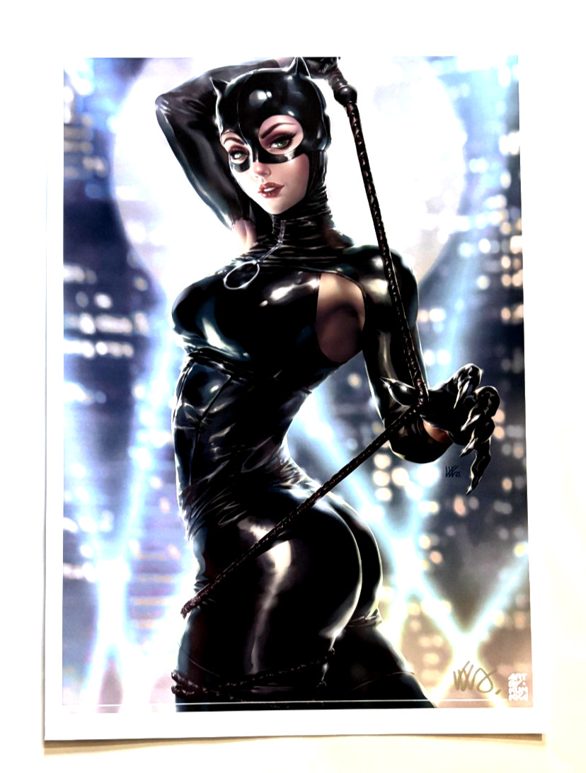 CATWOMAN KUN EXCLUSIVE LIMITED EDITION ART PRINT NM+