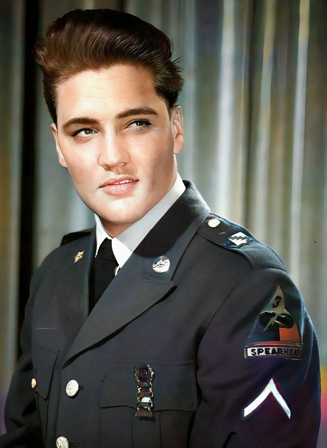 ELVIS PRESLEY 8×10 Original Photo Iconic Portrait Collectible Memorabilia rock