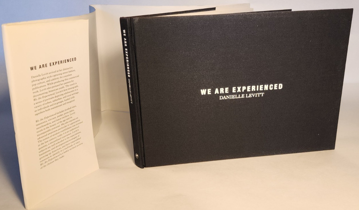 2008 DANIELLE LEVITT ‘WE ARE EXPERIENCED’ SIGNED 1ST PTG PHOTOGRAPHY