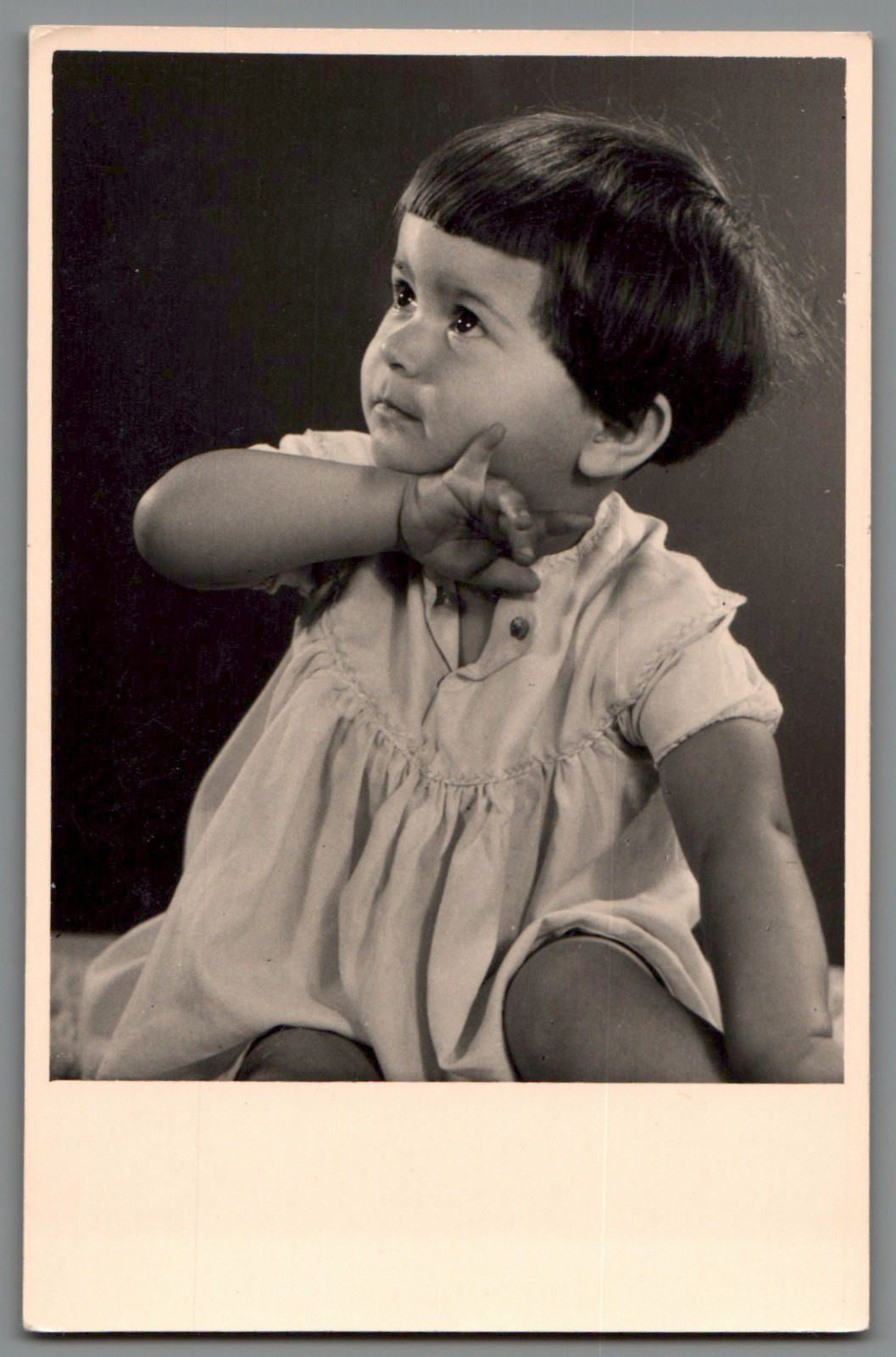 Photo postcard girl Karin 11/2 years Pirna Saxony around 1935 (f1308)