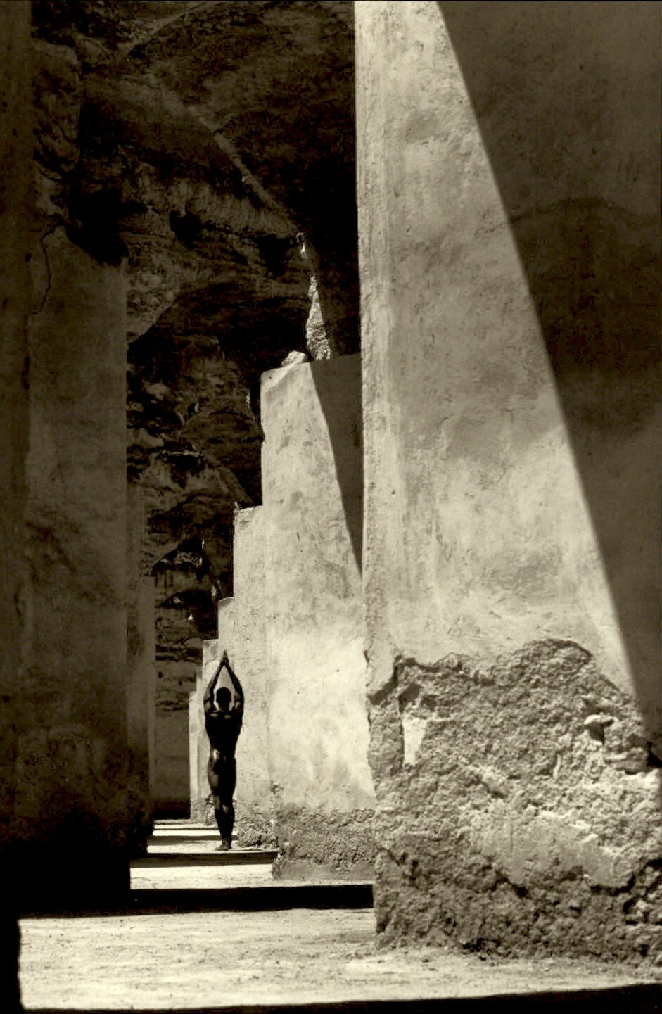 1992 Original HERB RITTS Nude Male Rear View Thorne Morocco Photo Art Photograph