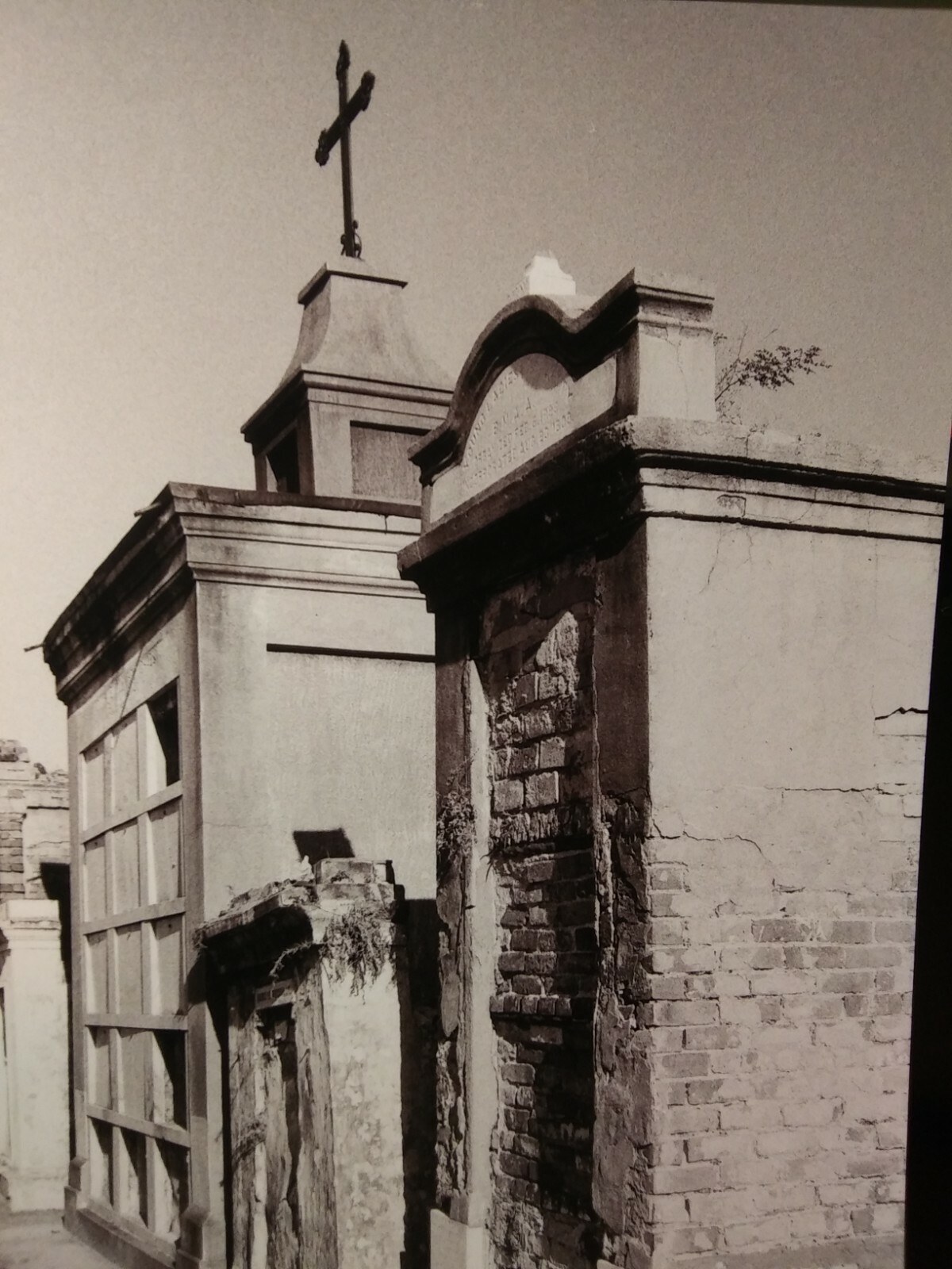 fine art photography prints – vintage New Orleans St. Louis Cemetery #2. 5×7 in.