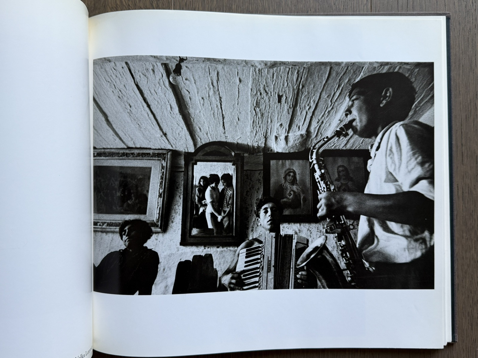 🎈SALE! Josef Koudelka – Gypsies 1975, Photography 1st Edition, HC, Super RARE!
