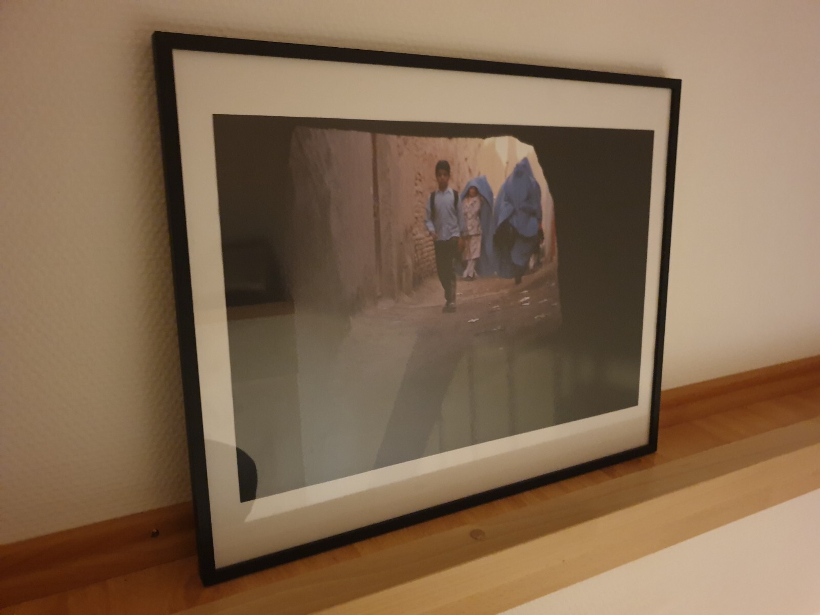 SINGLE PIECE – Original Photo The Gang, in Steel Frame, War Zone Afghanistan