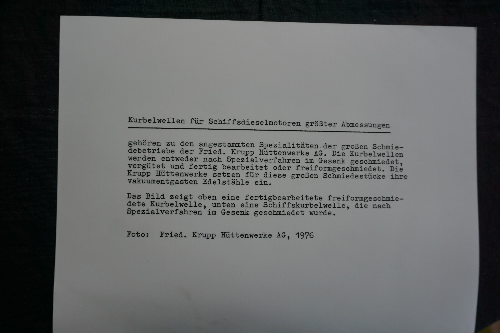 Photo Krupp Hüttenwerke 1976 crankshaft for marine diesel engines 18 x 24 cm