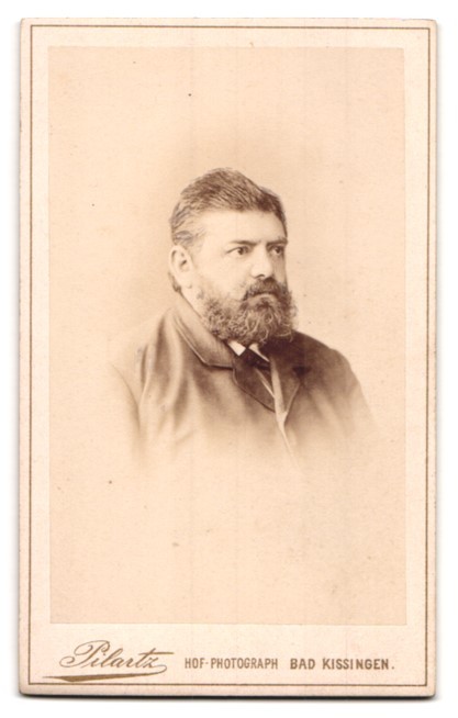 Photography Pilartz, Bad Kissingen, monogram of the photographer in the royal coat of arms