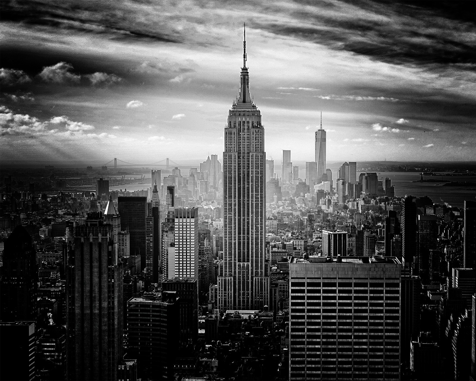 Empire State Building and downtown New York City 8″x10″ Photograph Print 8×10