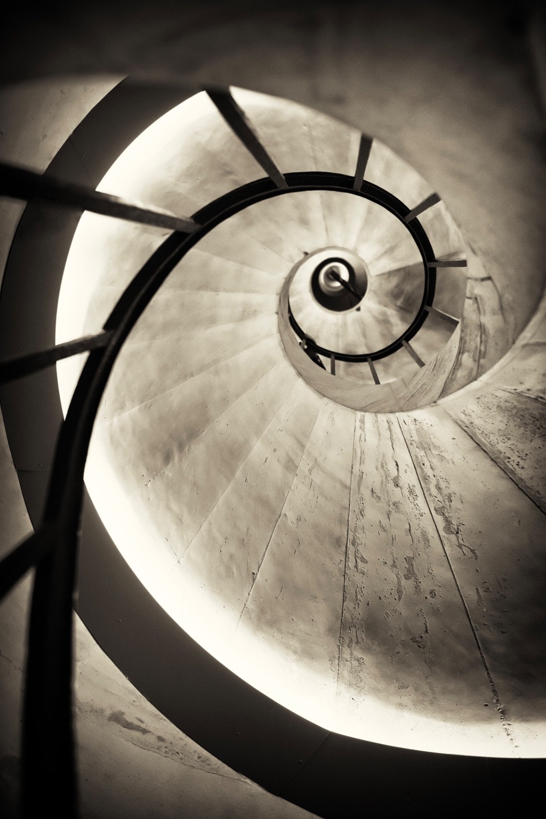 Fine Art Photography – 4×6, 8×12, or 13×19 – Paris, France Street