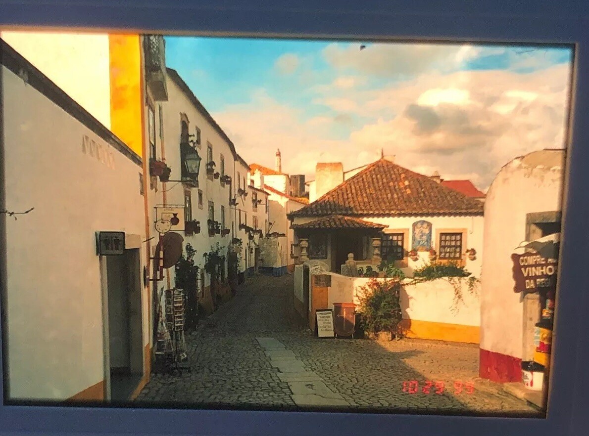 Lot Of 40 Vintage England And Portugal Family Vacation 35mm Color Slides ct6