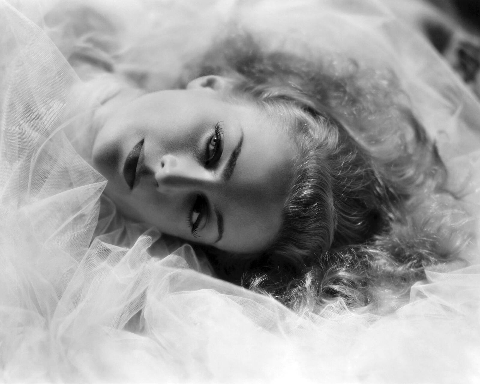 Carole Lombard publicity photo c. 1930’s – reprint – multiple sizes: 1020