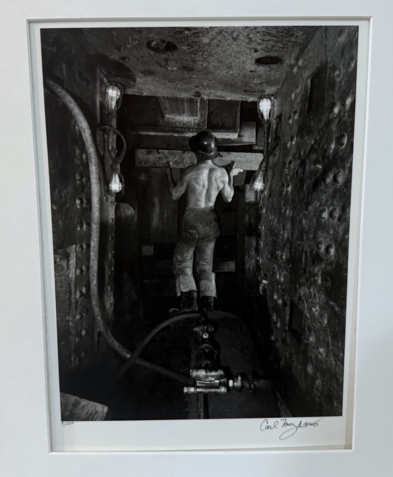 AMERICAN ARTIST CARL MYDANS – GELATIN SILVER PRINT – SIGNED, DATED AND NUMBERED