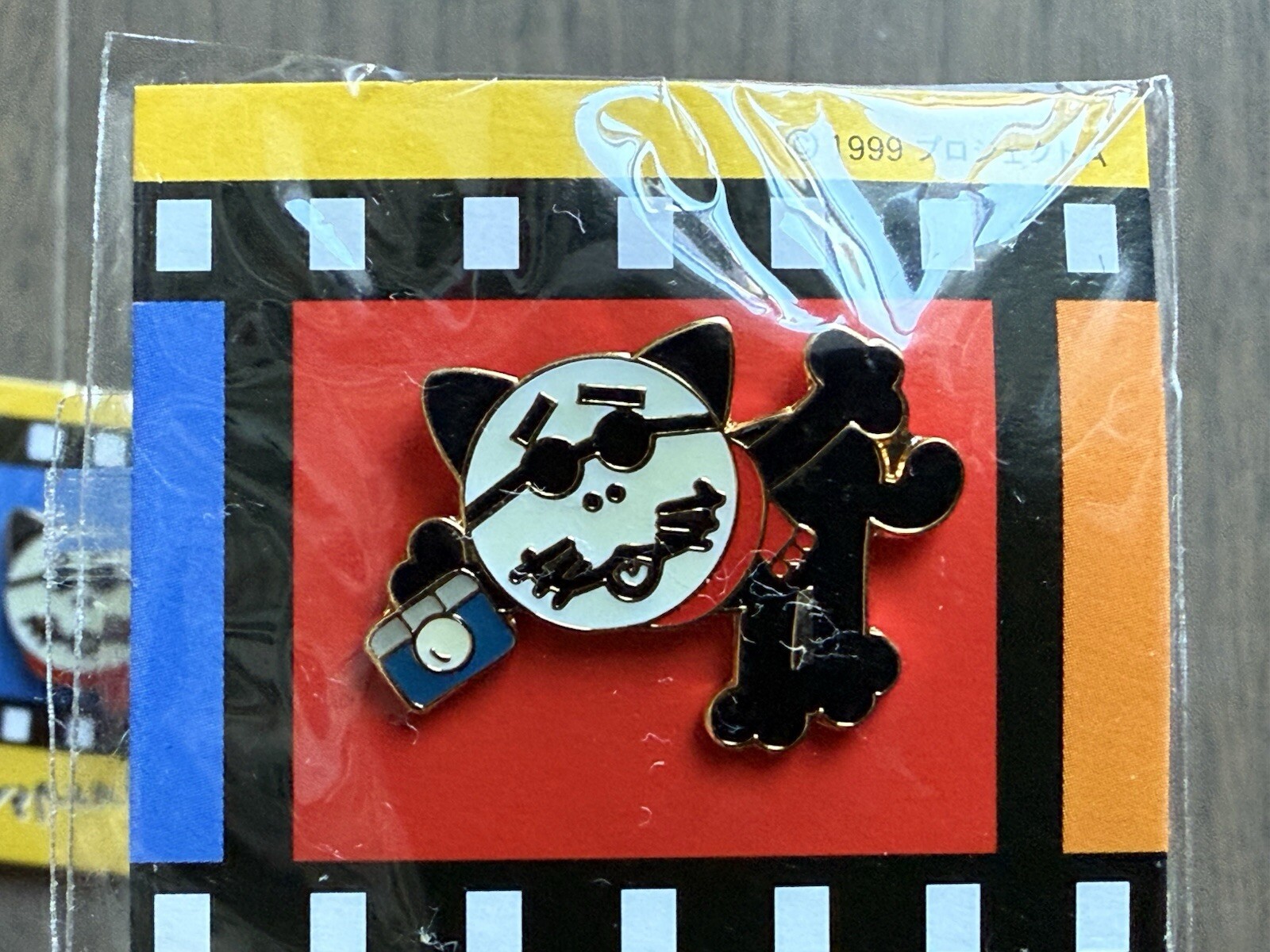 RARE! Nobuyoshi Araki – Nyararkee – Vintage Pin Badges 1999, Street Photographer
