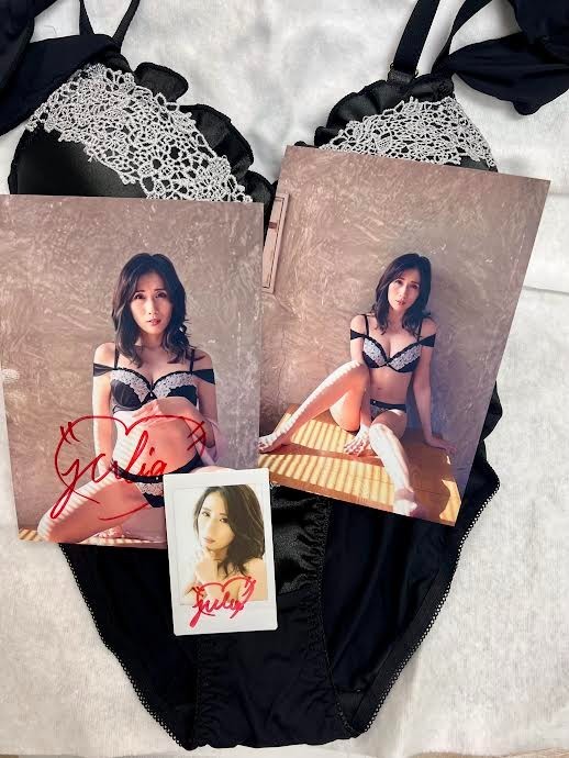 JULIA autographed cheki photo and bonus item.